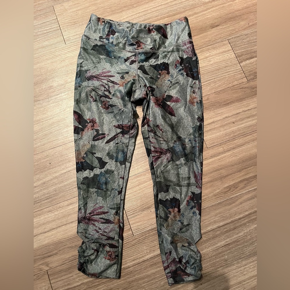 Small colorful workout leggings